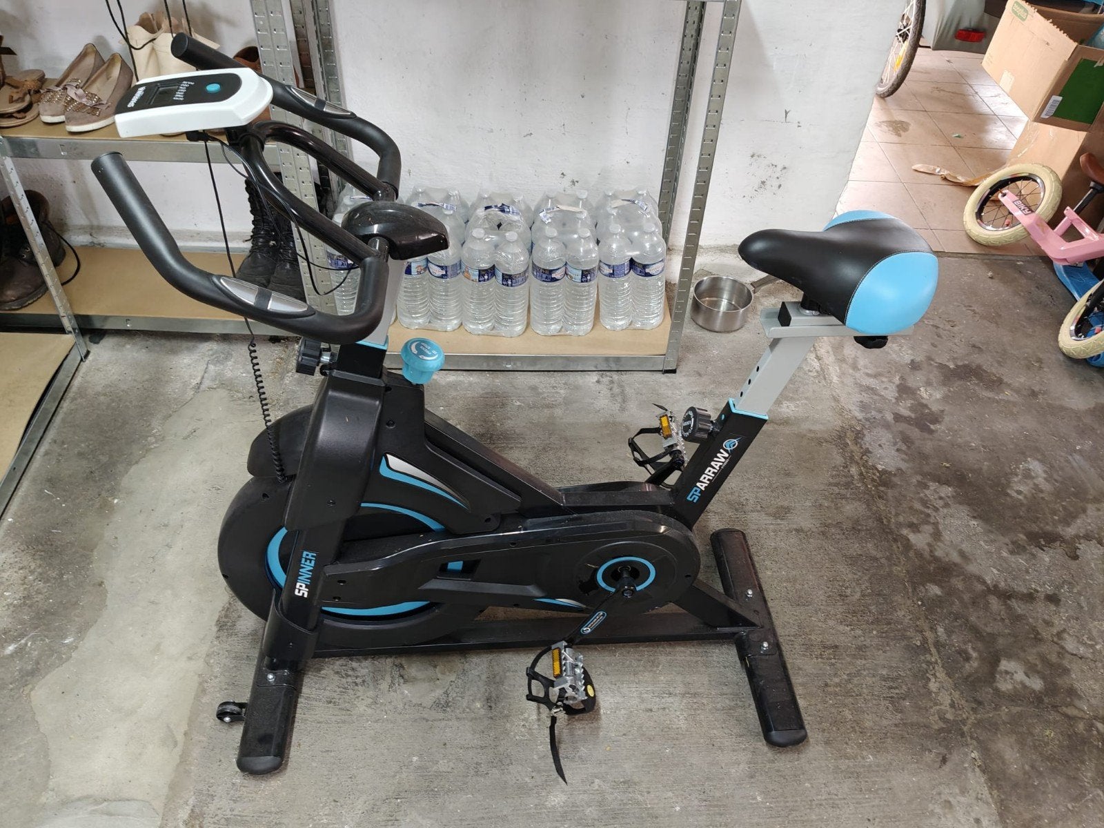 Sparraw spinning fiets, Sports & Fitness, Enlèvement, Comme neuf, Jambes, Vélo de spinning
