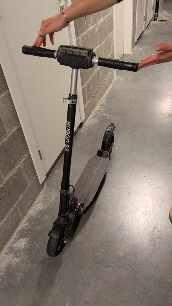 Trottinette électrique Kugoo S3 (fonctionnelle, pliable), Enlèvement, Comme neuf, Step électrique (E-scooter), Kugoo