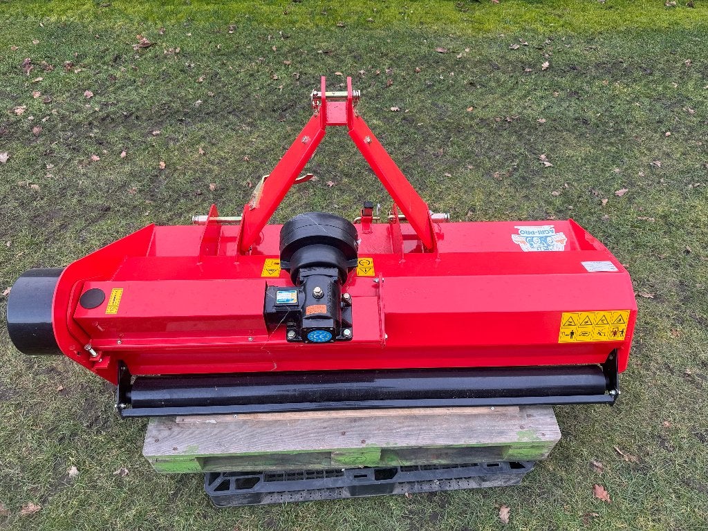 Faucheuse à fléaux avec marteaux largeur 1,45 cm neuve, Enlèvement