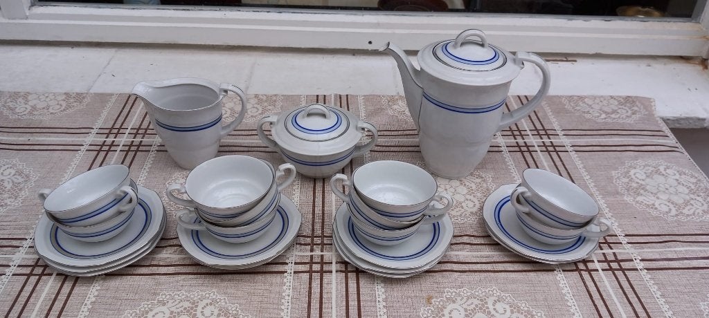 Koffie- en theeservies - wit/blauw porselein, Huis en Inrichting, Ophalen, Vintage, Zo goed als nieuw, Porselein
