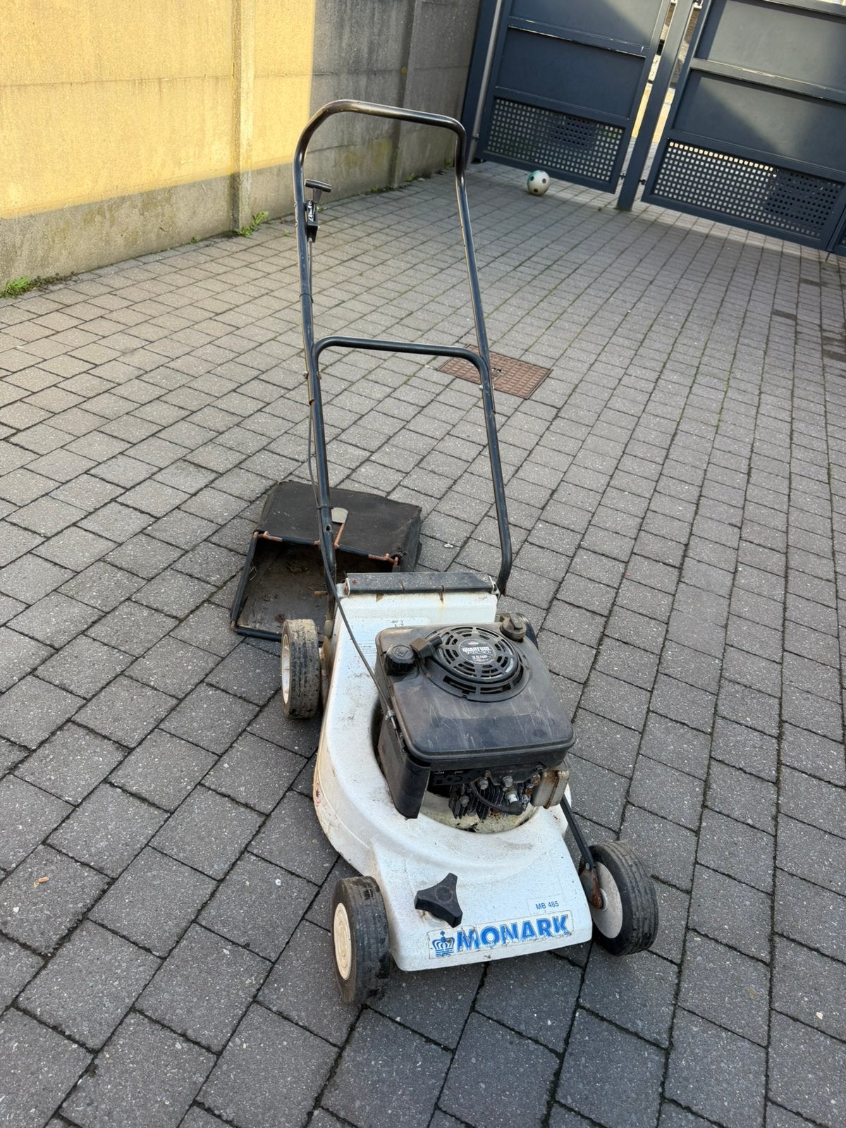 Bezine grasmaaier, Enlèvement, Utilisé, Tondeuses à gazon à essence, Bac de ramassage