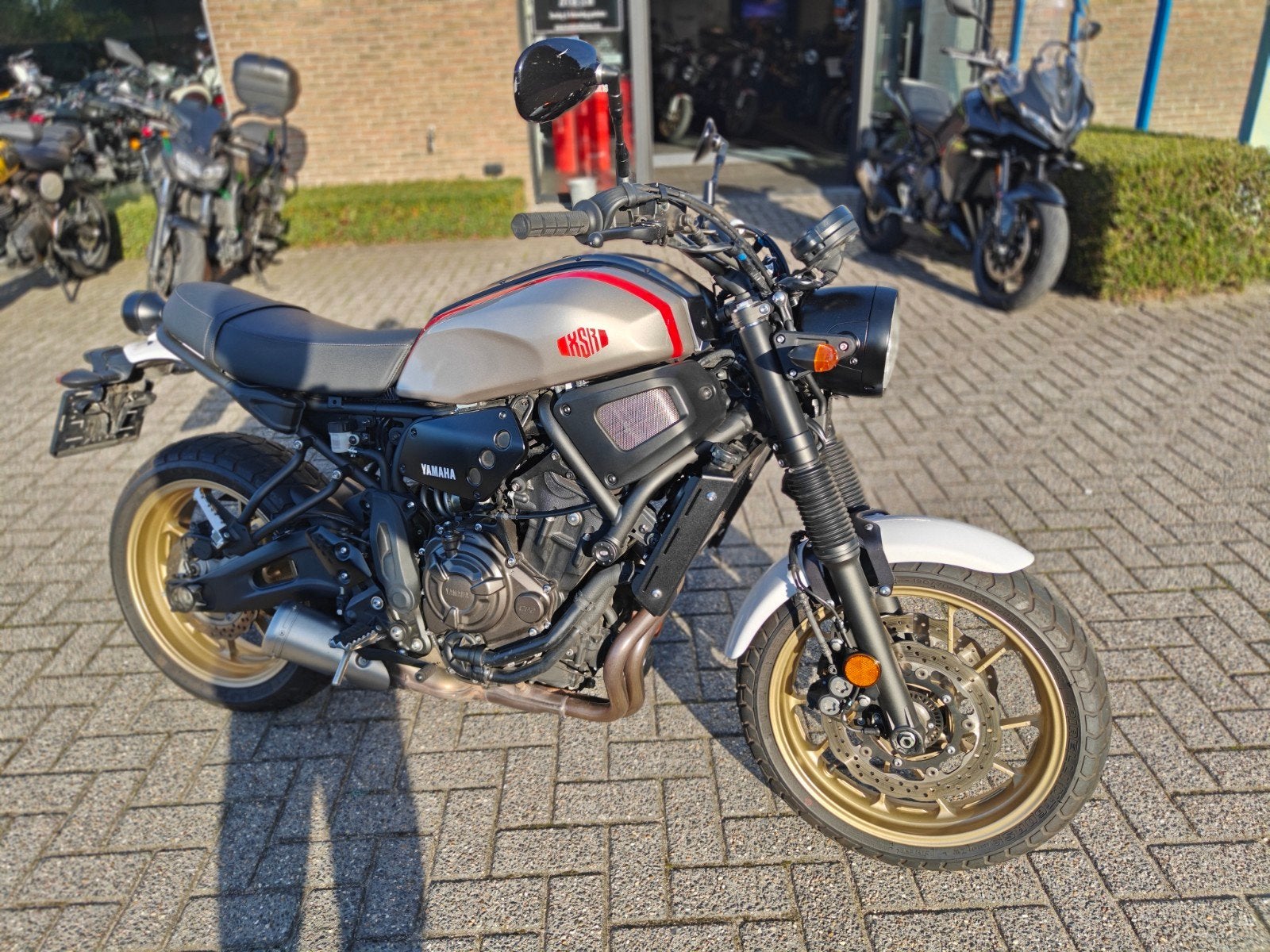 Yamaha XSR700 Tribute 2020 9dkm, Permis Moto A, Entreprise, Occasion, Plus de 35 kW