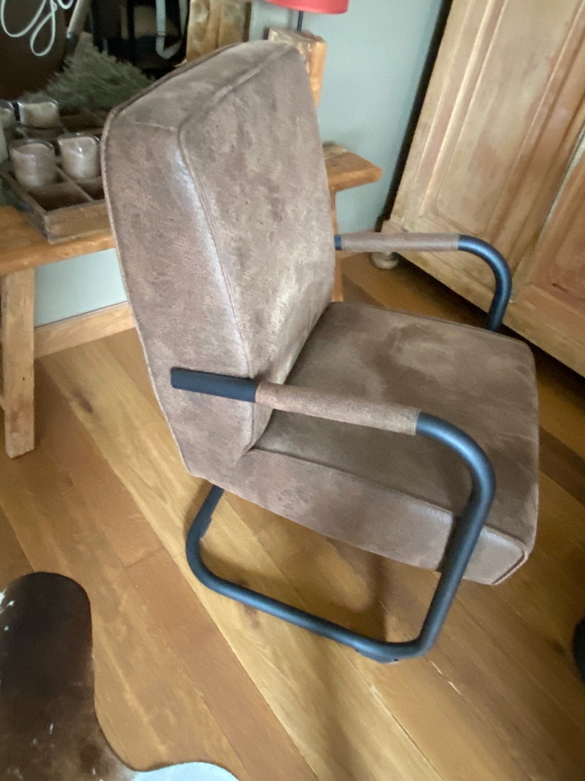 4 stoere eetkamerstoelen, Ophalen, Zo goed als nieuw