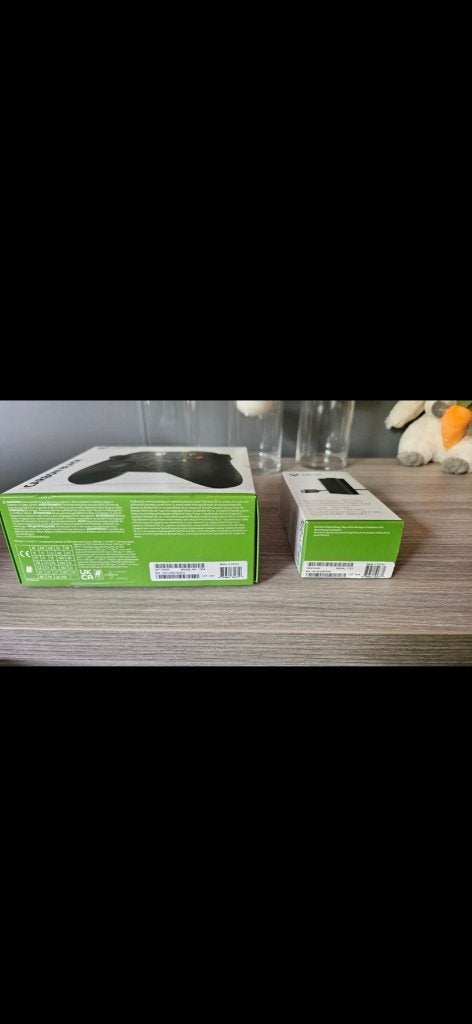 Boîte vide manette Xbox et boîte batterie vide avec cales, Consoles de jeu & Jeux vidéo, Enlèvement ou Envoi, Comme neuf, Contrôleur