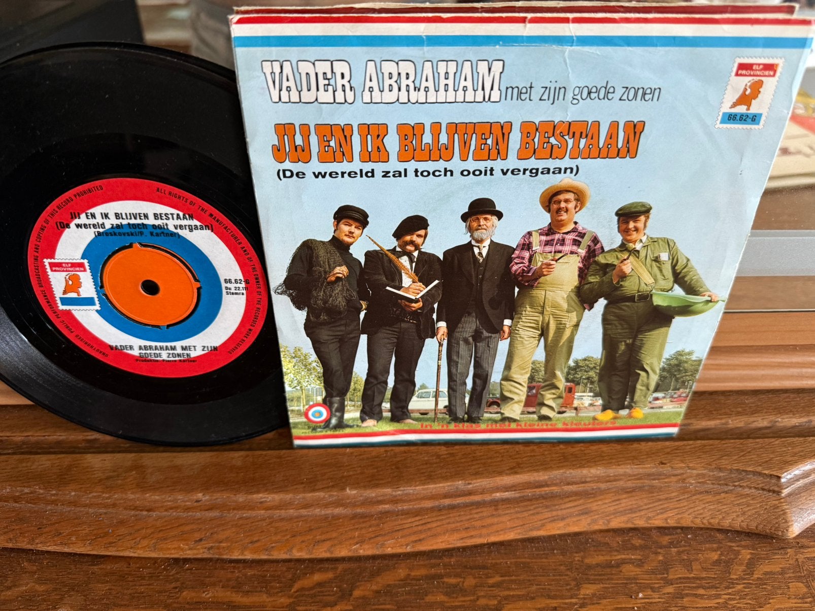 Jij En Ik Blijven Bestaan - In ‘ n Klas Met Kleine Kleuters, Cd's en Dvd's, Ophalen of Verzenden, Zo goed als nieuw