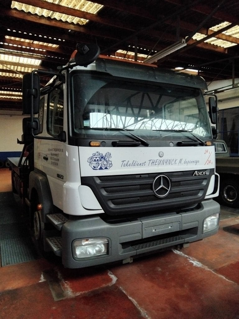 L'Iveco Daily dépanneuse Mercedes Axor ENTIÈREMENT ÉQUIPÉS !, Achat, Attache-remorque, Entreprise, Iveco