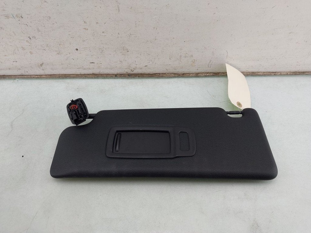 ZONNEKLEP BMW 1 serie (F40) (01-2019/-) (|51167336237|), Auto-onderdelen, Gebruikt, BMW, Petuelring 130
80809  München, DE, Bayerische Motoren Werke AG