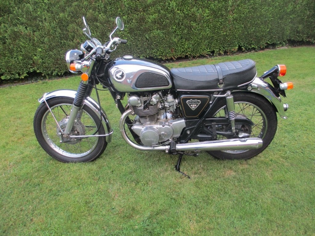 Oldtimer Honda CB 450 K1, opvolger van Black Bomber, Tourisme, Occasion, 2 cylindres, Particulier