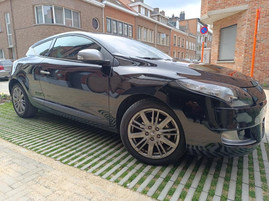 Renault megane 1600cc coupe van 2010, met 41000 km, Auto's, Renault, Particulier, Te koop