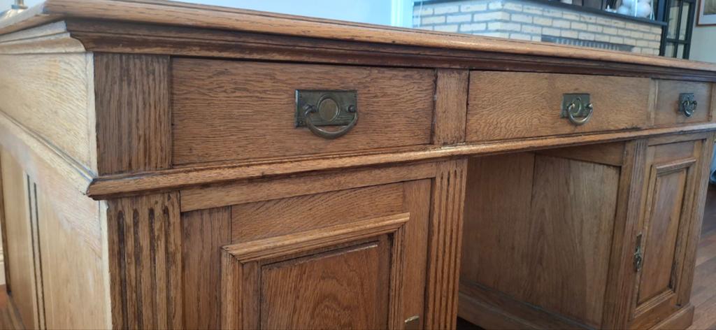 Antiek eiken bureau voor 2 personen, Ophalen
