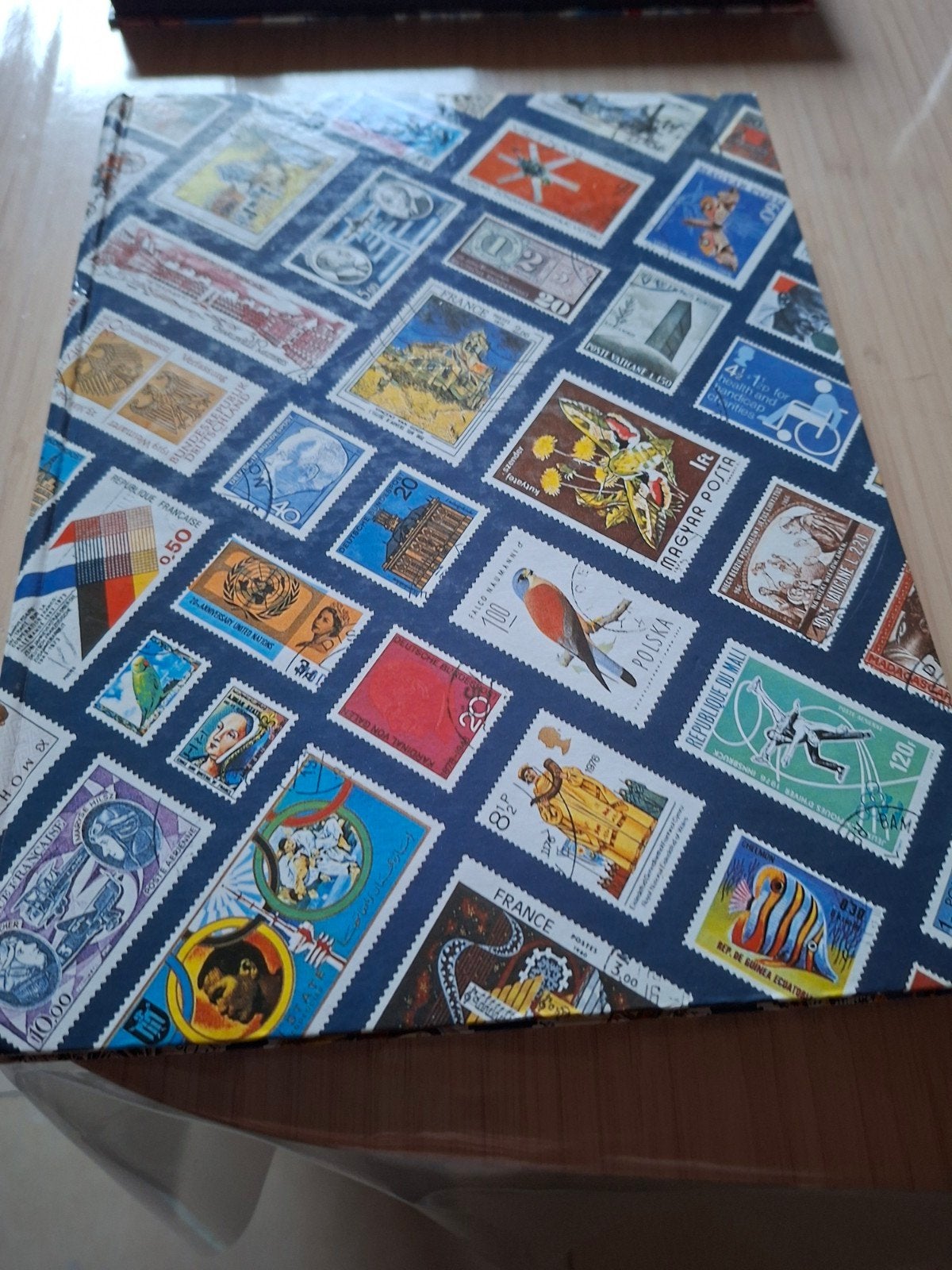 lege postzegelboek, Ophalen