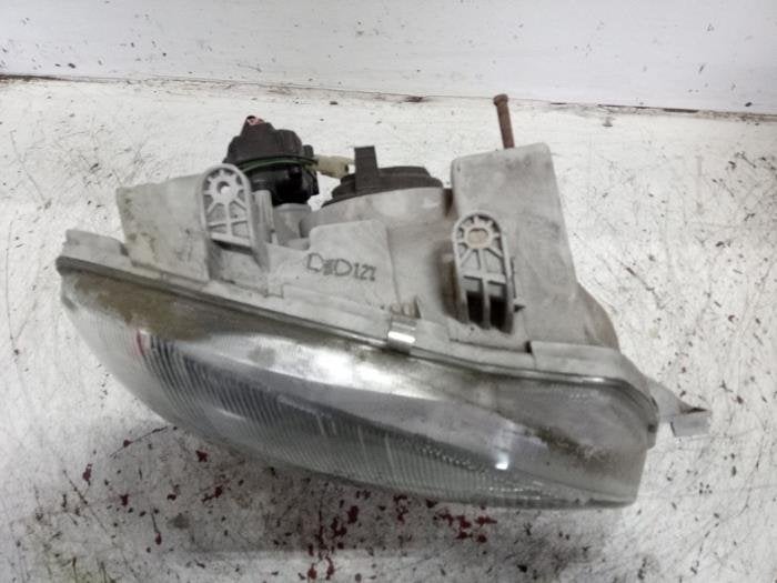 Phare droit d'un Daihatsu Charade, Daihatsu, -, -, 3 mois de garantie
