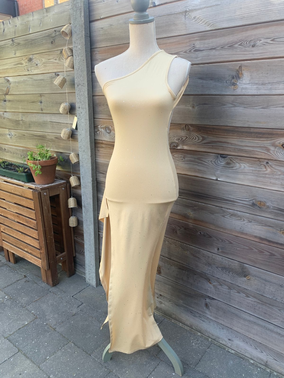 Robe de soirée dorée à paillettes, Neuf, Taille 36 (S), Robe de cocktail, Doré