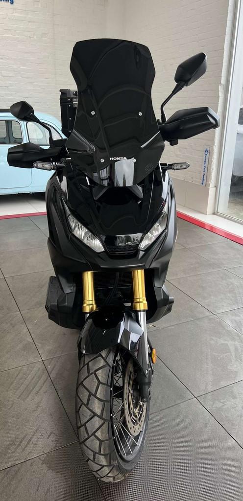Honda X-ADV AKRAPOVIC 8.579KMS GAR 12M, Scooter, Entreprise, Plus de 35 kW, Éclairage LED