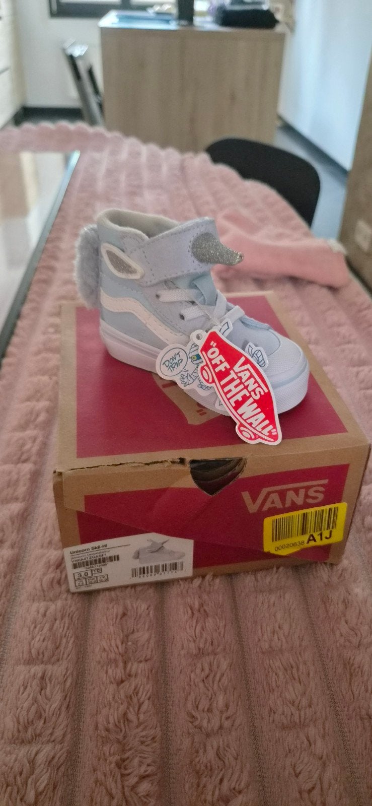 Vans, Enfants & Bébés, Enlèvement, Neuf