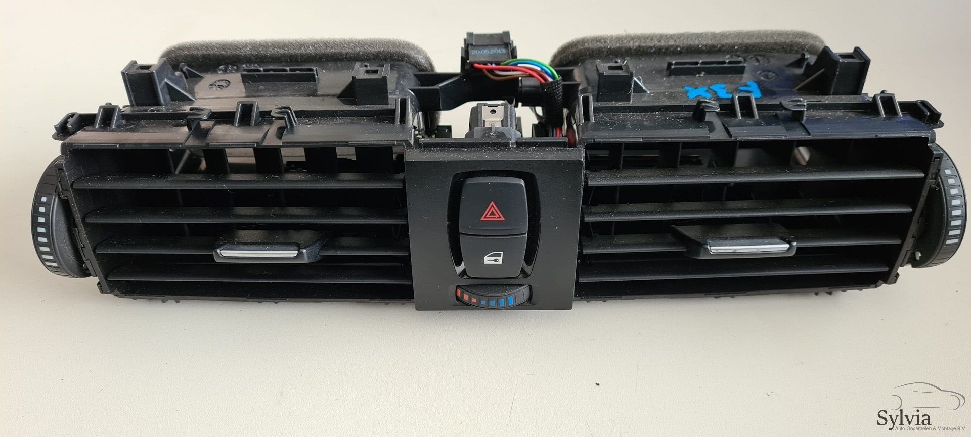 Luchtrooster Dashboard  midden BMW 3 Serie F3X 9218552, -, Utilisé, -, -