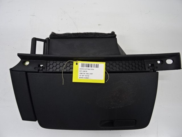 OPBERGVAK Audi A1 Sportback (8XA / 8XF) (01-2011/10-2018), Info@audi.de, Audi, Audi AG, Gebruikt