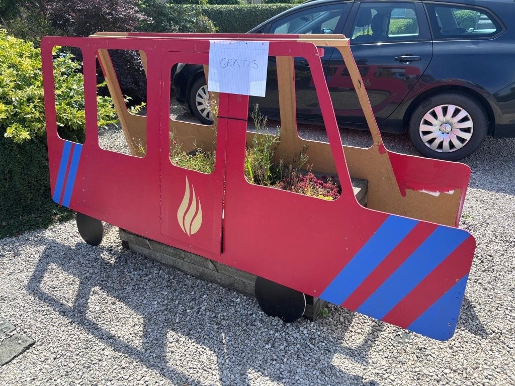 Houten paneel in busvorm, Ophalen, Gebruikt