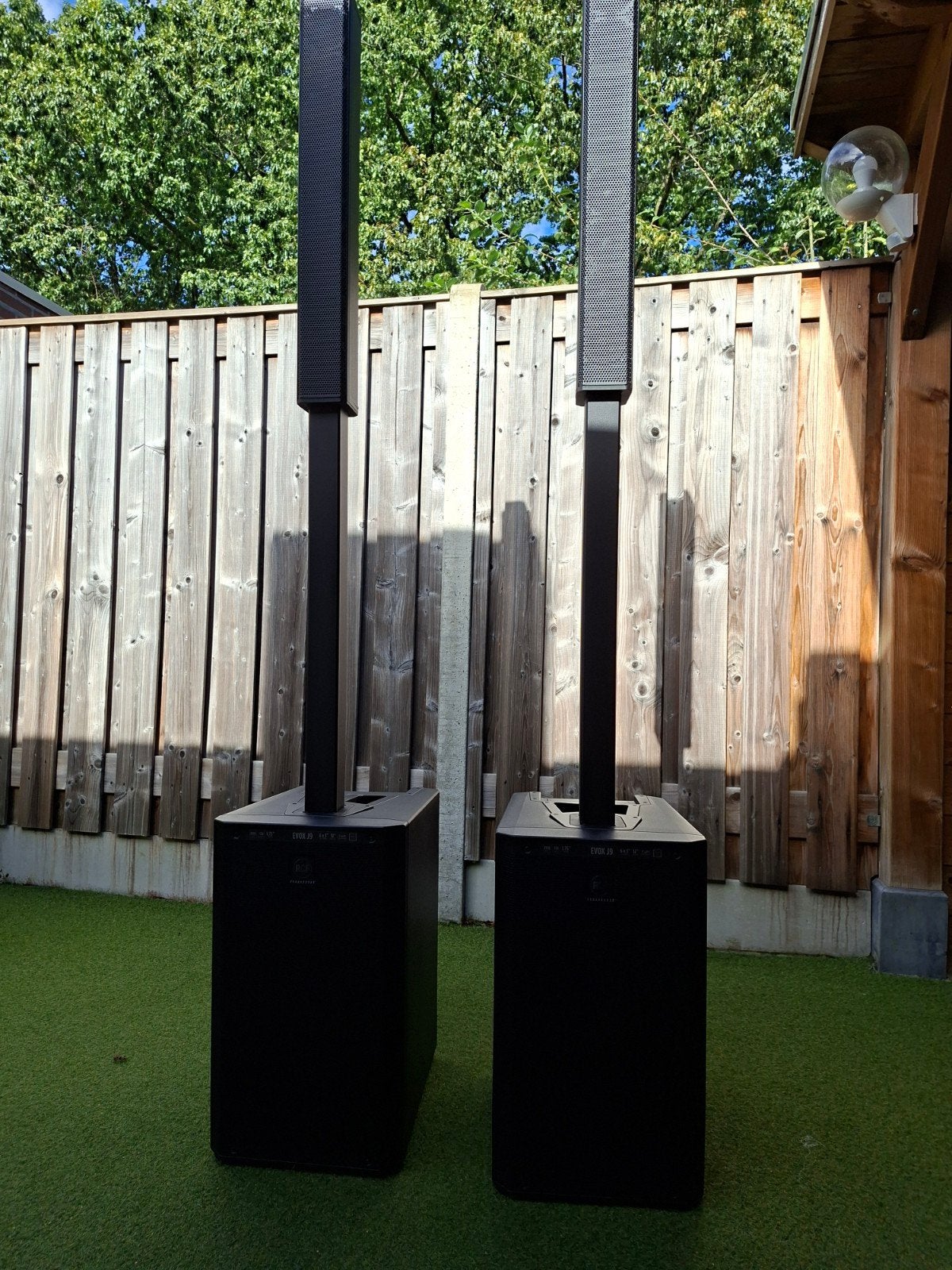Réseau de colonnes actives RCF Evox J9 2100 W avec garantie, Enlèvement, Comme neuf