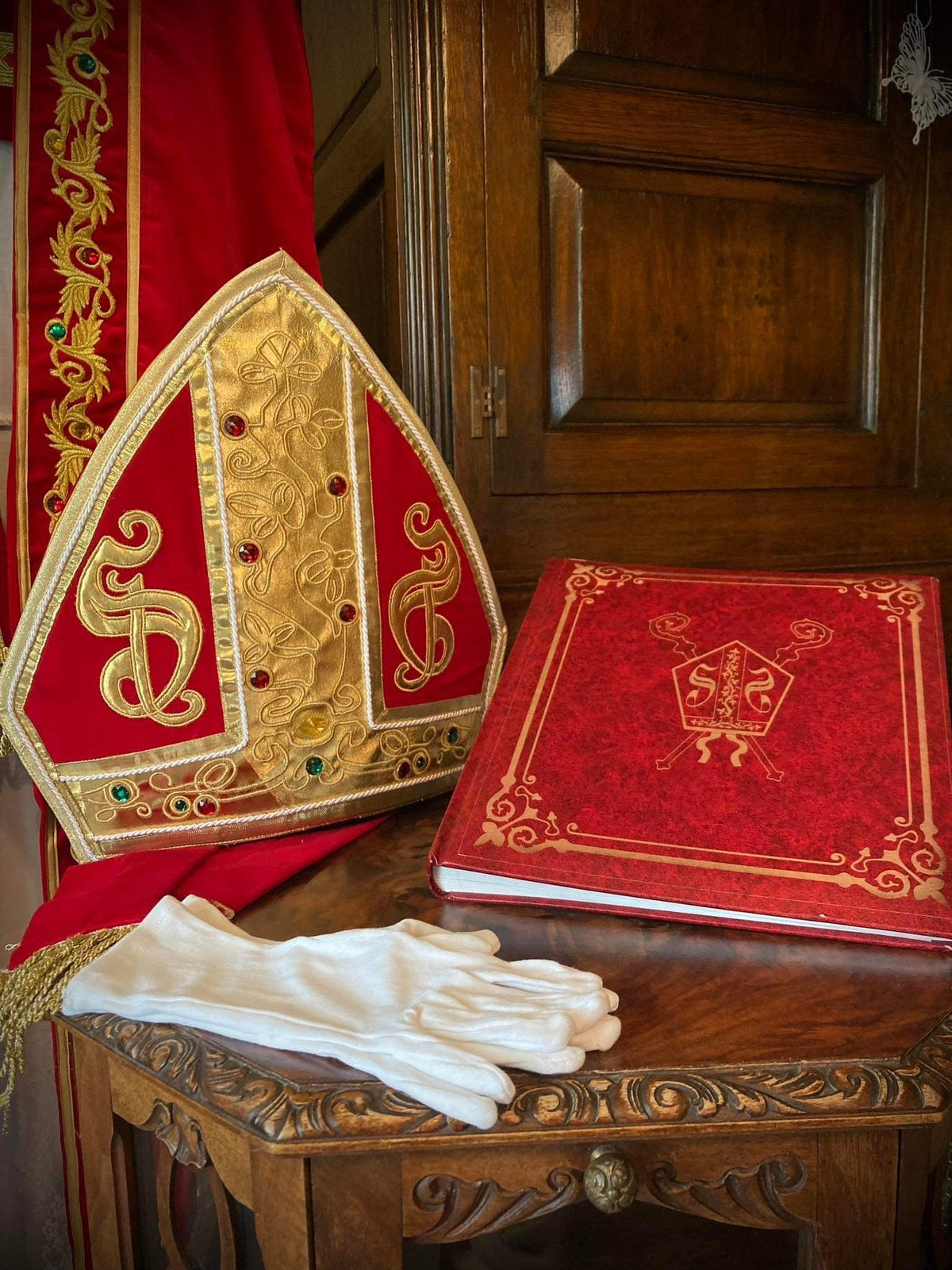 Sinterklaas en pietenpakken te huur, Enlèvement