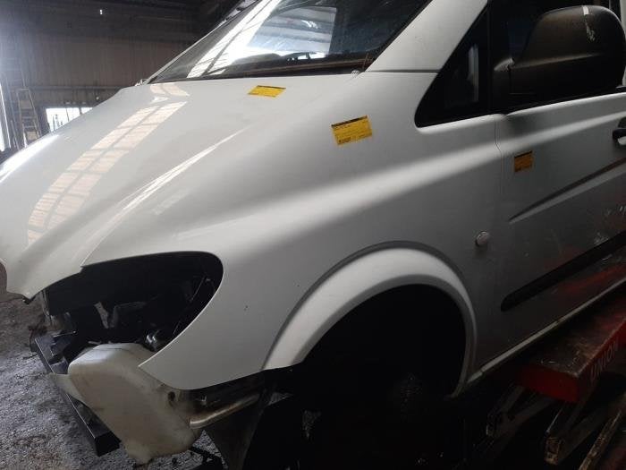 Scherm links-voor van een Mercedes Vito (WIT), Gebruikt, -, -, 3 maanden garantie