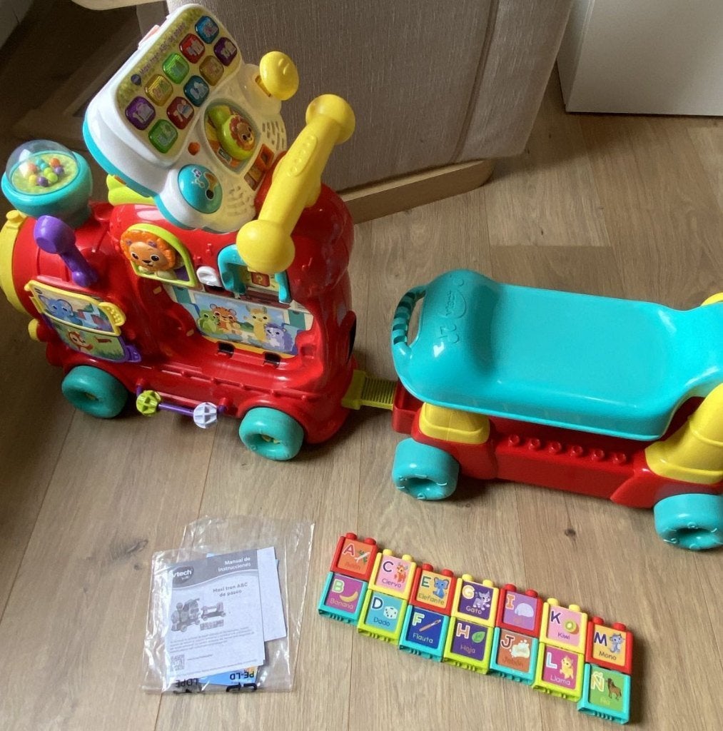 VTech Rijd & Leer Letterlocomotief – Volledig in het SPAANS!, Kinderen en Baby's, Speelgoed | Vtech, Ophalen, Zo goed als nieuw