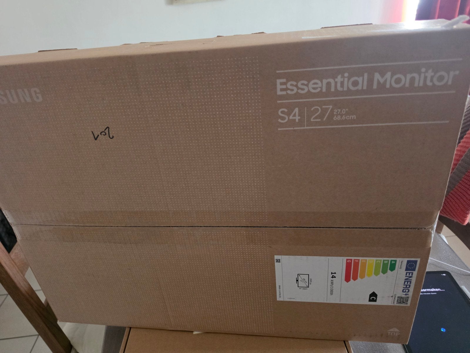 Samsung Essential Monitor S4, Computers en Software, Monitoren, HD, IPS, In hoogte verstelbaar, Ophalen of Verzenden
