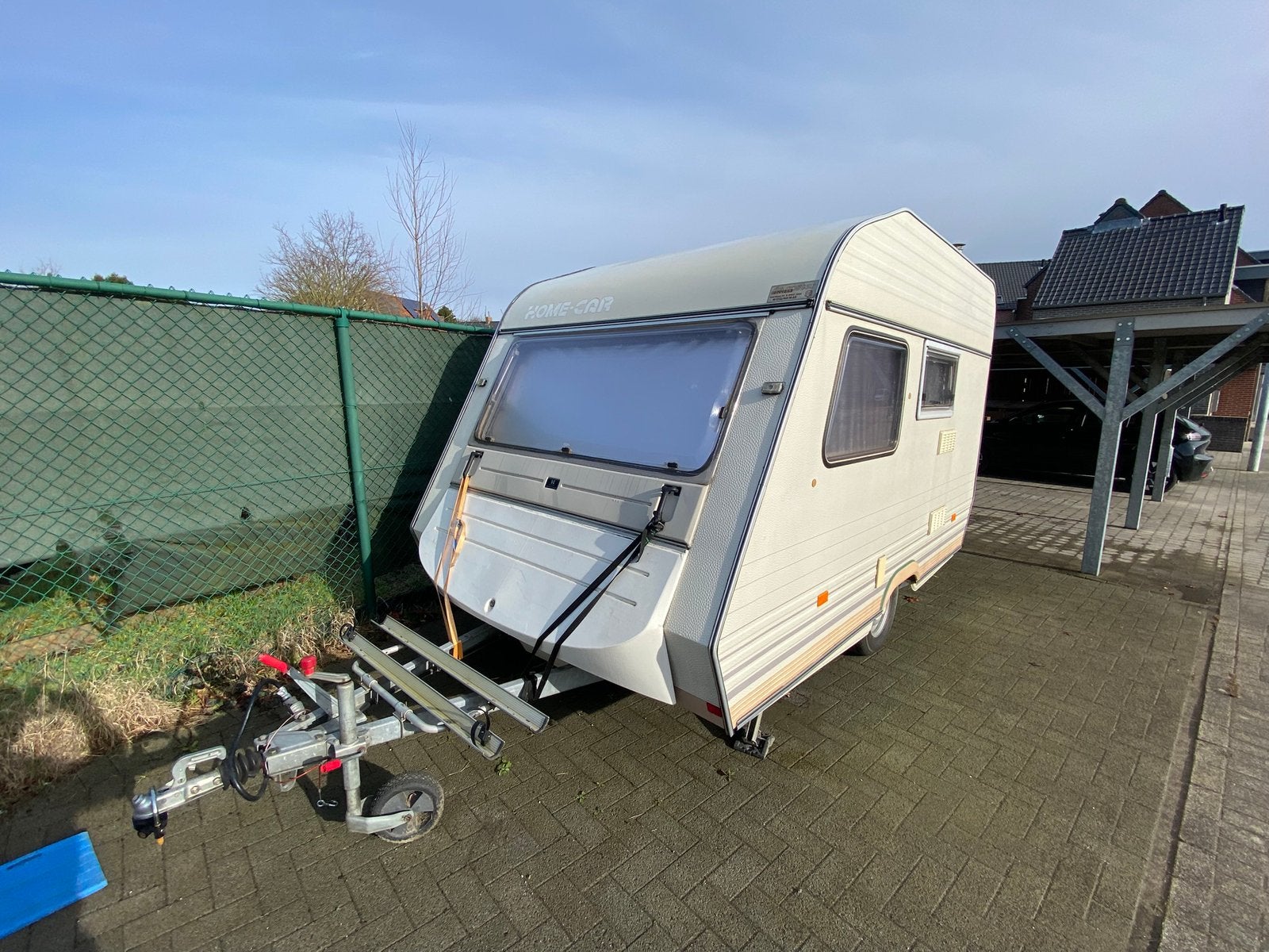 Caravan met voortent is 1x gebruikt, Home-car, Jusqu'à 4 m, Particulier, Siège standard