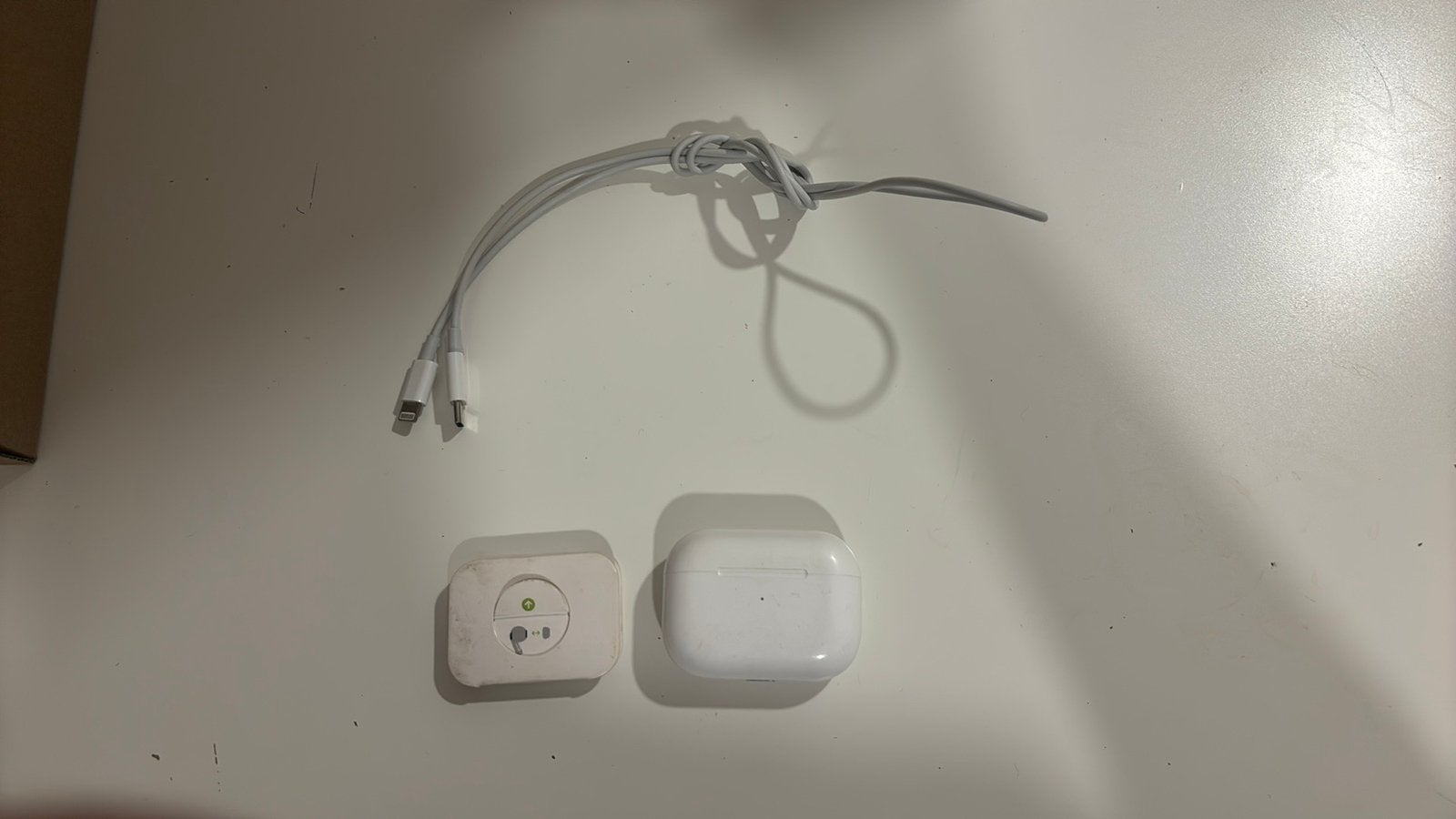 AirPods Pro 3e génération, Autres marques, Comme neuf, Enlèvement, Blanc
