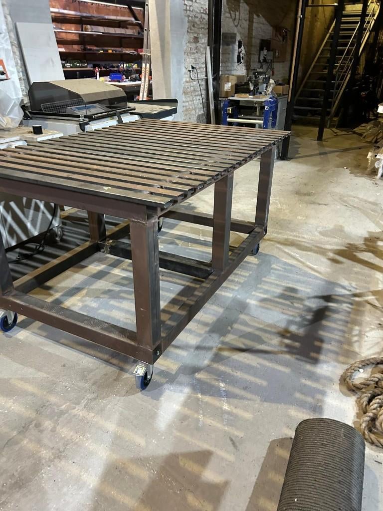 Lastafel met wielen, Doe-het-zelf en Bouw, Ophalen, Zo goed als nieuw, 70 tot 120 cm