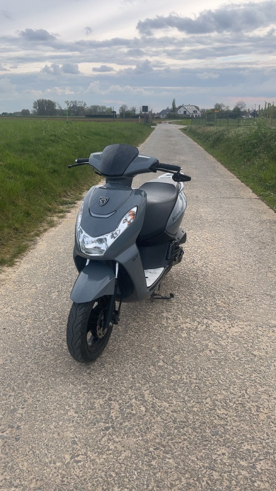 WAARDE SCHATTING kisbee gt, Vélos & Vélomoteurs, Cyclomoteurs | Peugeot, Autres modèles, Enlèvement ou Envoi, Classe B (45 km/h)