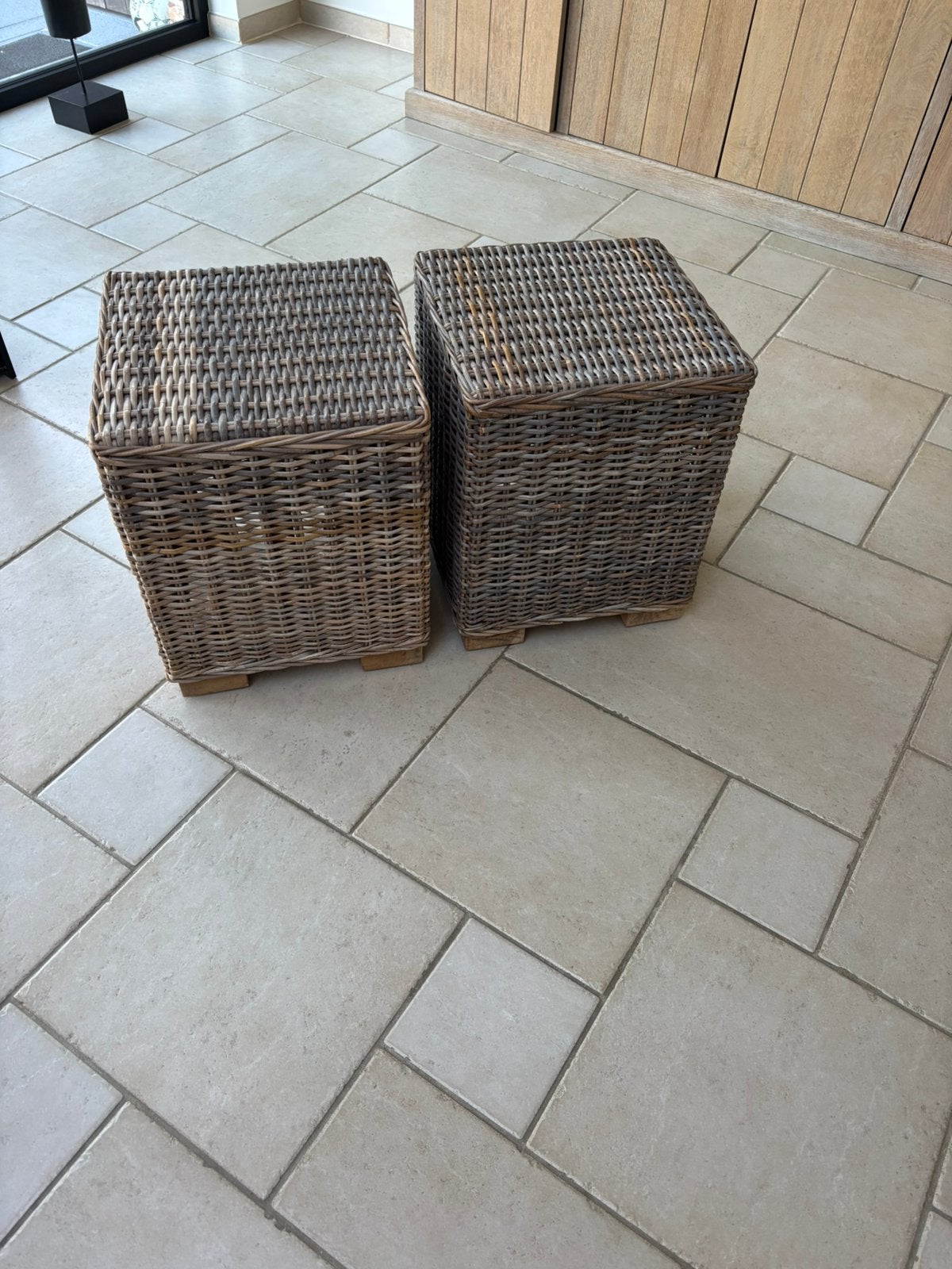 Tafeltjes rotan 2 stuks, Huis en Inrichting, Ophalen, Zo goed als nieuw