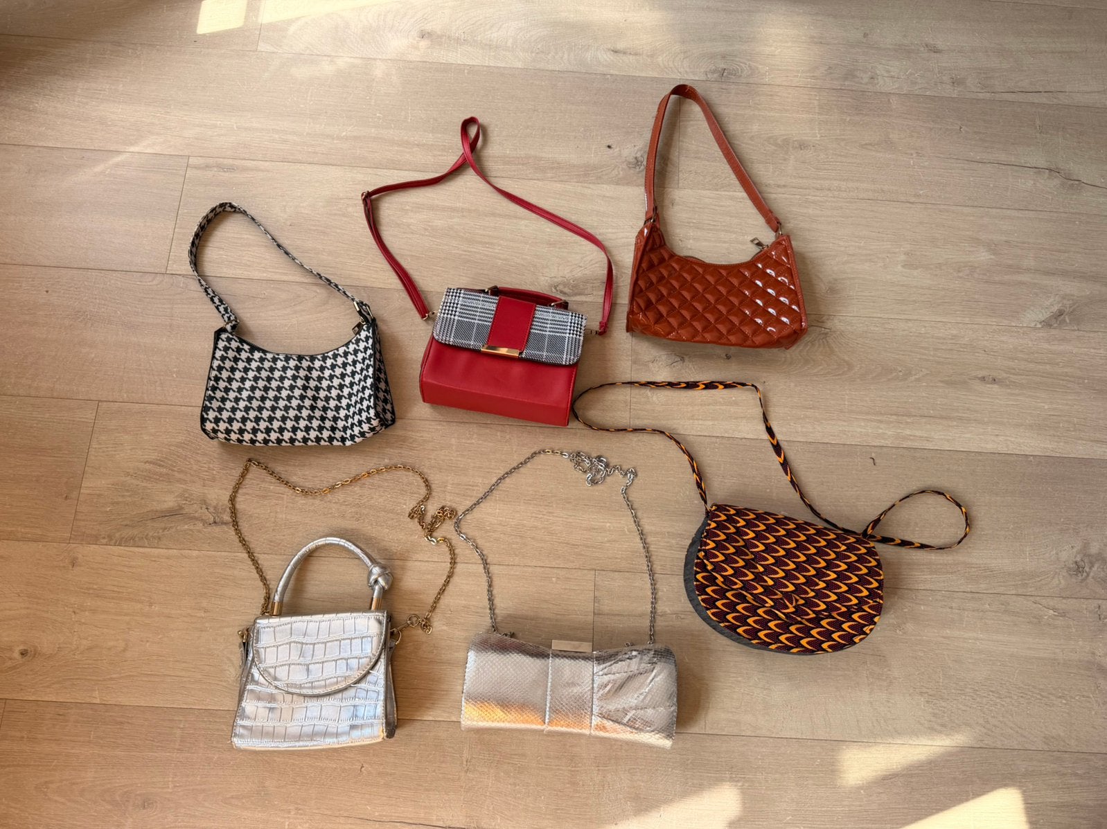 Lot de sacs à mains femme, Handtassen en Accessoires, Tassen | Damestassen, Ophalen of Verzenden, Gebruikt, Overige kleuren, Handtas