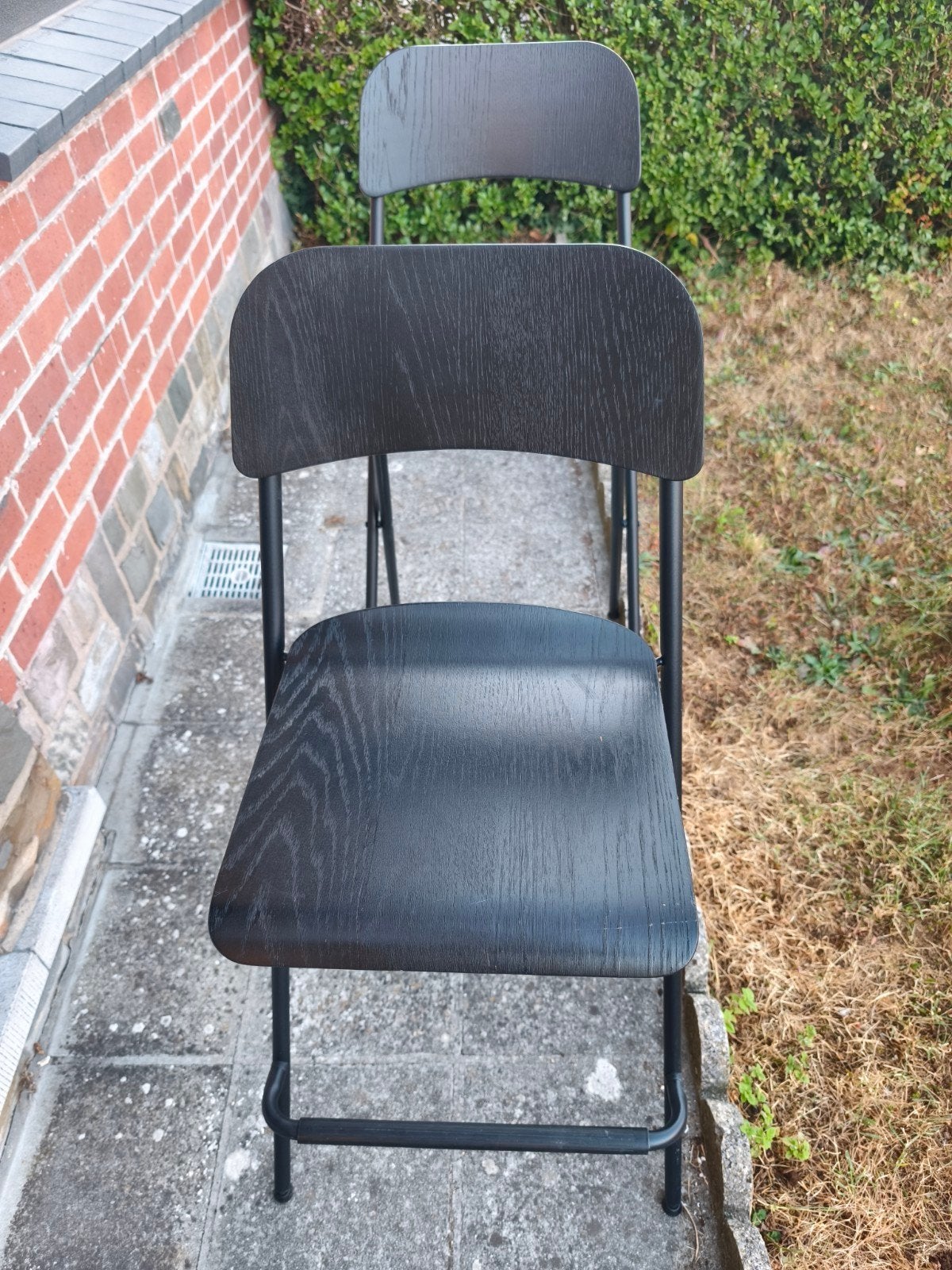 2 chaises hautes pliables IKEA noires – bar / îlot cuisine, Utilisé, Bois, Pliant