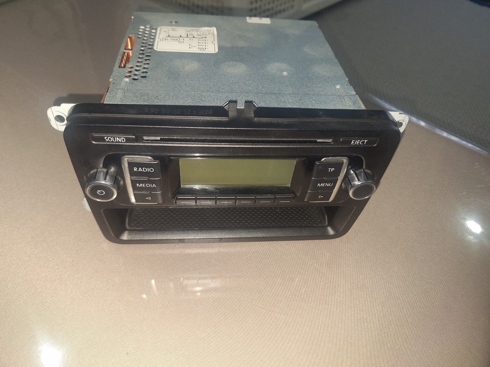 Originele Volkswagen Radio RCD met CD/Media – OEM, Enlèvement, Comme neuf