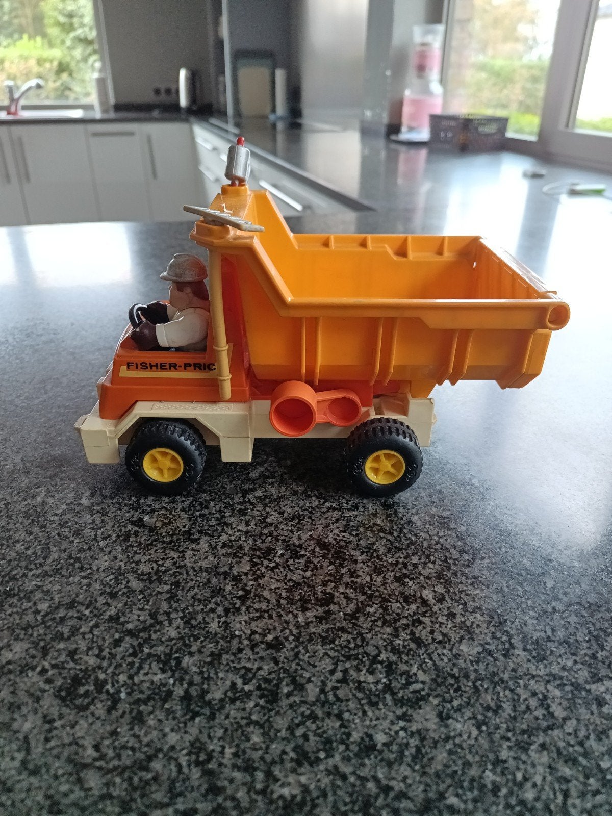 fisher price dumper truck, Ophalen of Verzenden