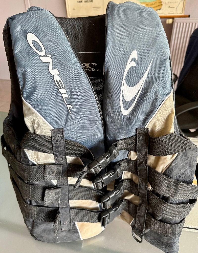 Gilet de sports nautiques O'Neill XL, Sports nautiques & Bateaux, Enlèvement