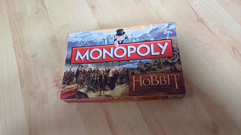 bordspel Monopoly the Hobbit Monopolie 1e editie Lotr, Vijf spelers of meer, Ophalen of Verzenden, Zo goed als nieuw, Monopoly