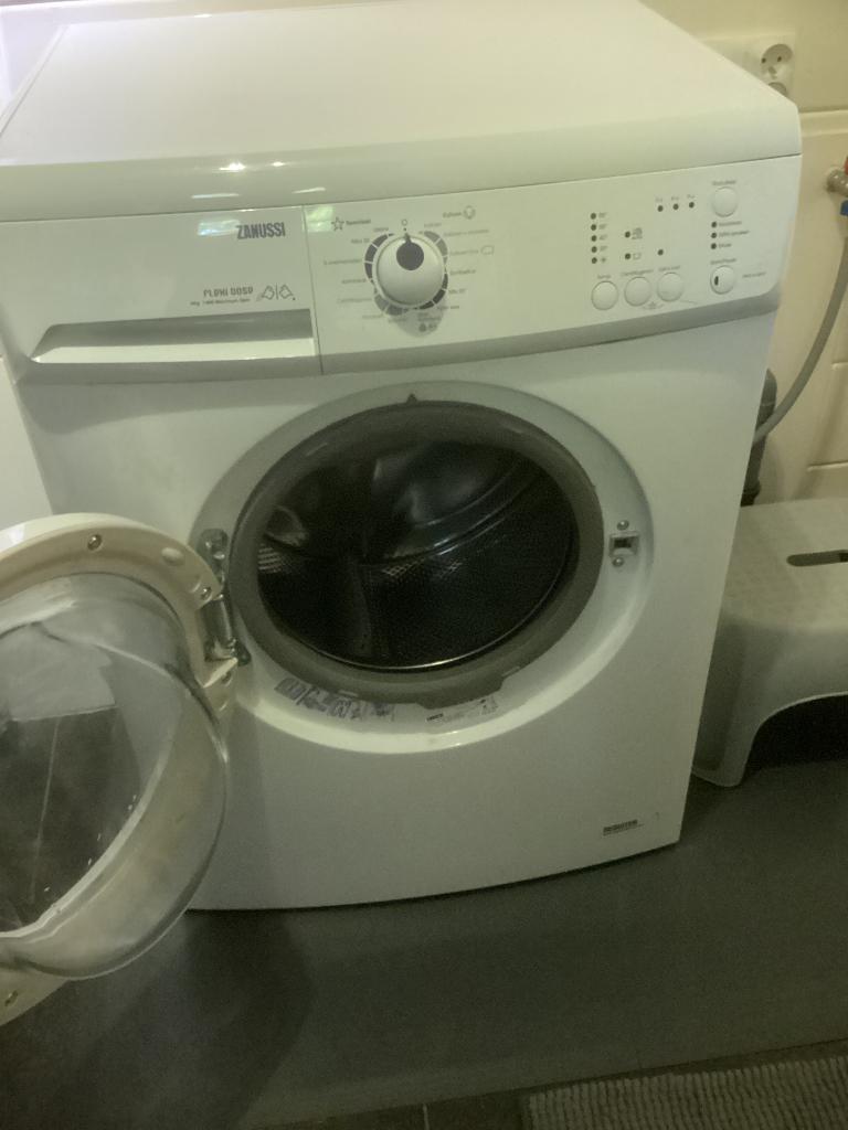 Wasmachine, Elektronische apparatuur, Wasmachines, Ophalen, 1200 tot 1600 toeren, Gebruikt, Minder dan 85 cm