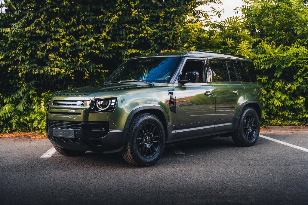 LAND ROVER Defender 110 // 3 zit // TOPSPEC // NIEUW, Auto's, Automaat, Leder, Diesel, SUV of Terreinwagen