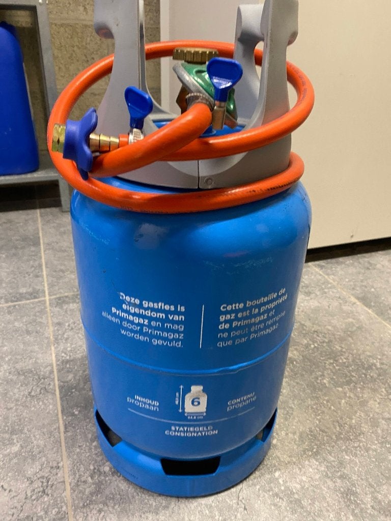 Bouteille de gaz Primagaz EasyBlue PLUS 6 kg + détendeur, Ophalen, Zo goed als nieuw