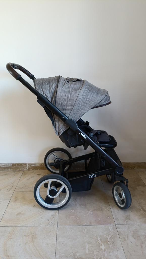 Igo buggy Mutsy volledige luxe set met aerosleep accescoires, Kinderen en Baby's, Kinderwagens en Combinaties, Gebruikt, Verstelbare duwstang