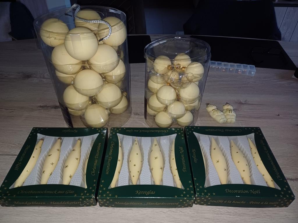 Kerstballen en kerstboomversiering, Ophalen, Zo goed als nieuw