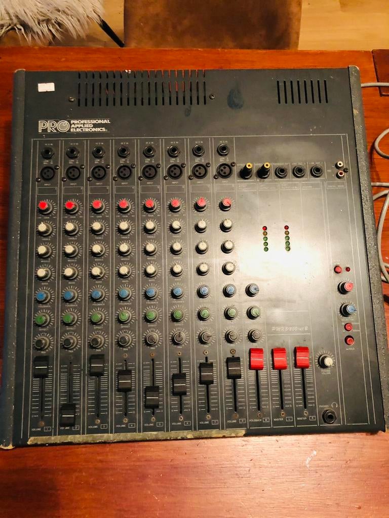 Mengpanel met versterker, Muziek en Instrumenten, Mengpanelen, Ophalen, Gebruikt, 5 tot 10 kanalen, Microfooningang