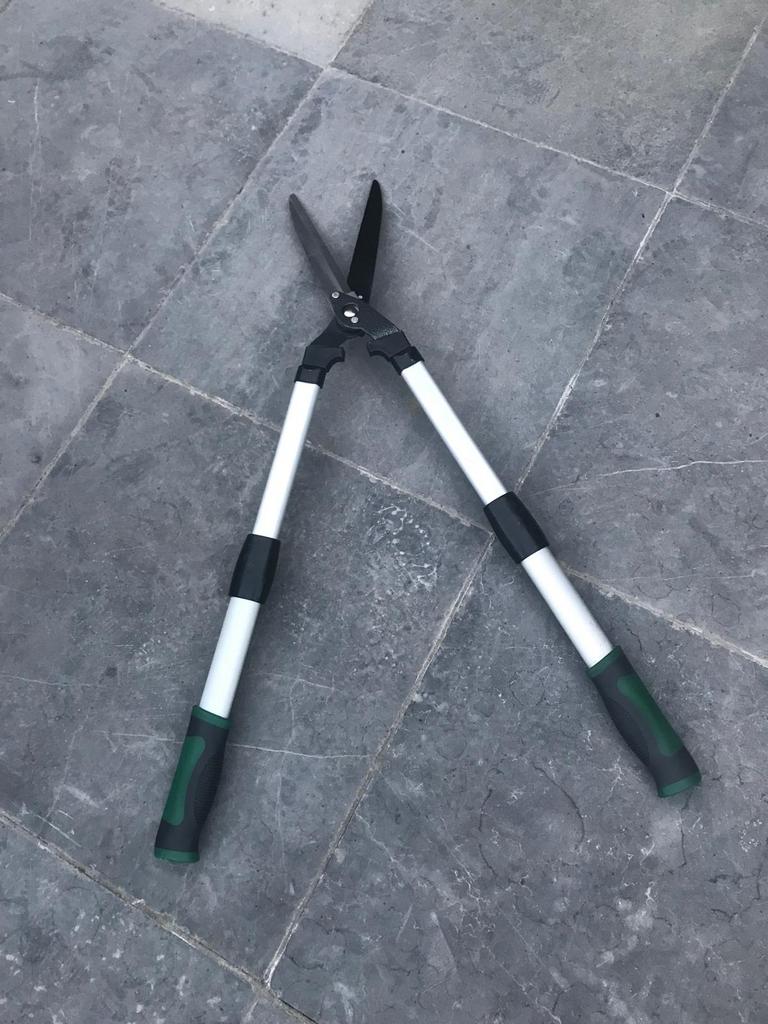 Nieuwe telescopische heggenschaar., Ophalen of Verzenden, Nieuw