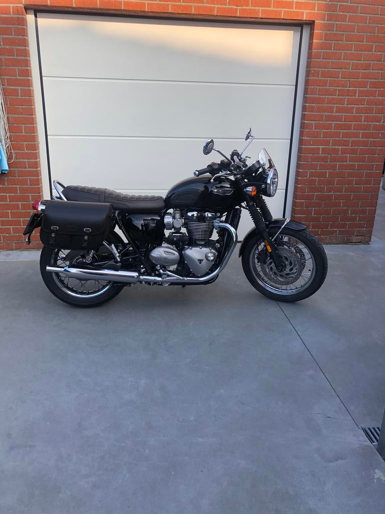 Triumph Bonneville T120, 2 cilinders, Traction Control, Particulier, 1200 cc