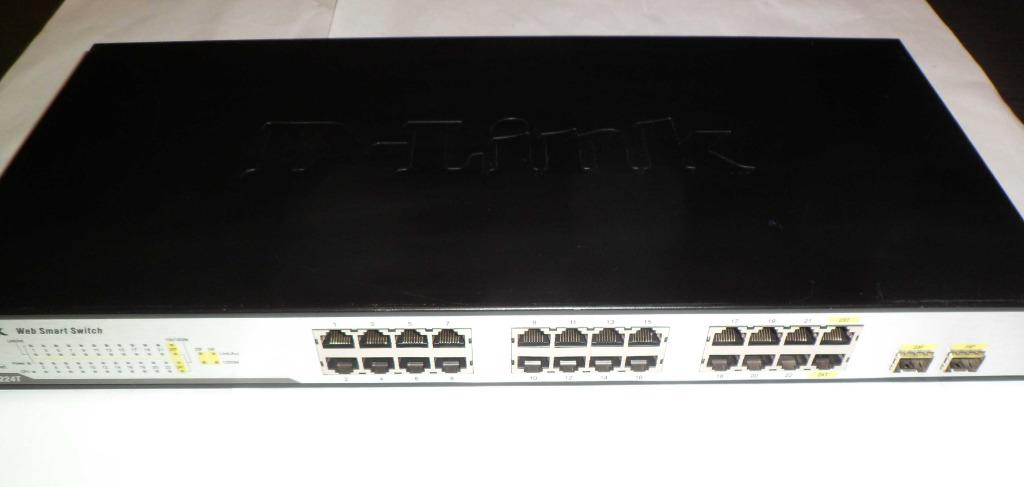 D-Link Web Smart Switch DGS-1224T 24 poorten + 2 SFP poorten, Computers en Software, Ophalen, Zo goed als nieuw