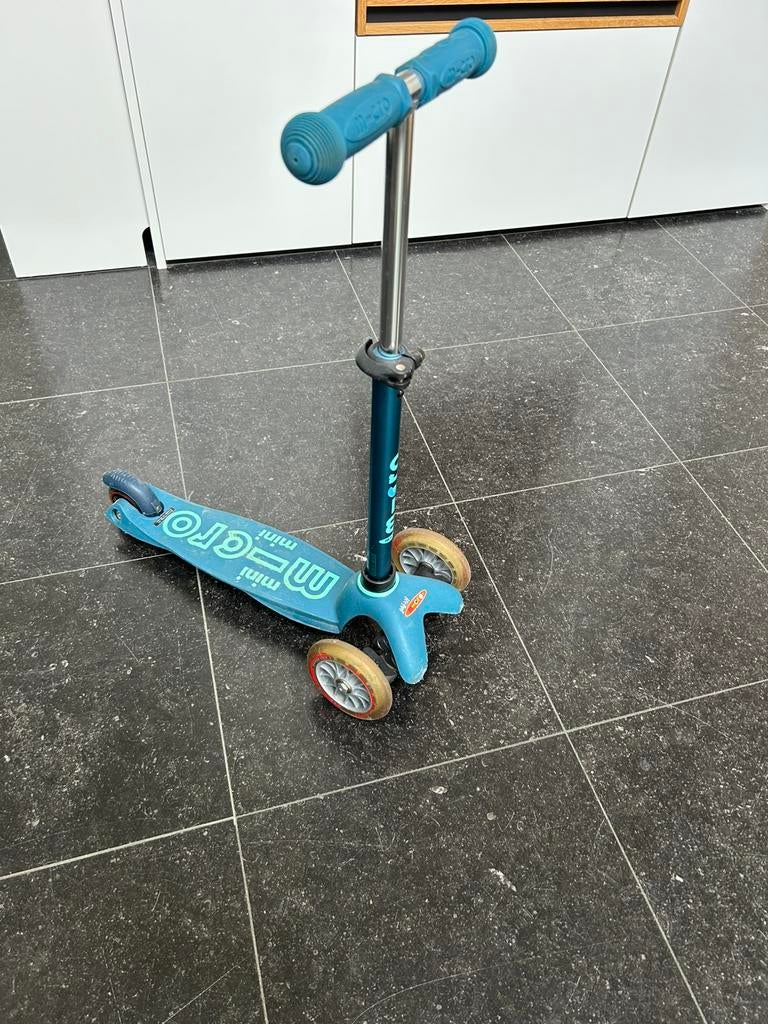 Mini MICRO deluxe aqua, Ophalen, Zo goed als nieuw