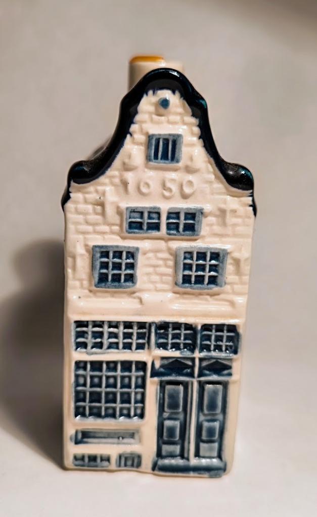 KLM huisje nr 12,  Zandhoek 4-6 in Amsterdam(1960), Ophalen