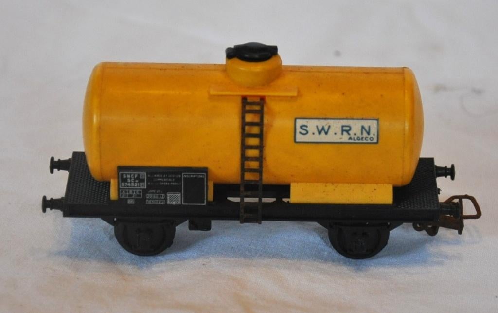 wagon citerne plastique vintage (3), Ophalen of Verzenden, Gebruikt, Trein, Schaalmodel